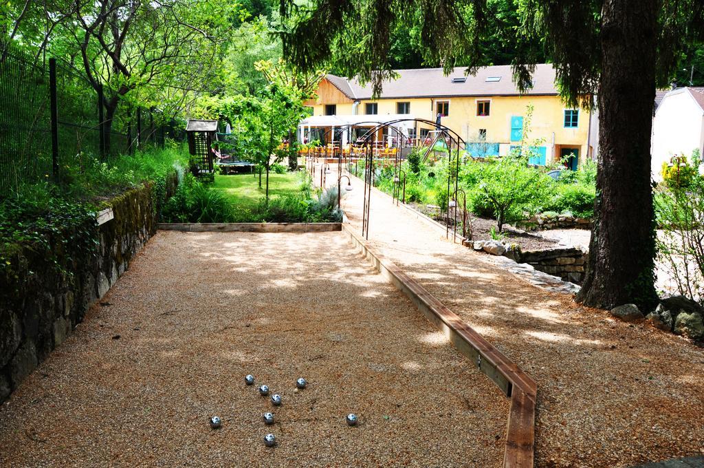 Auberge De Portout Шана Екстериор снимка