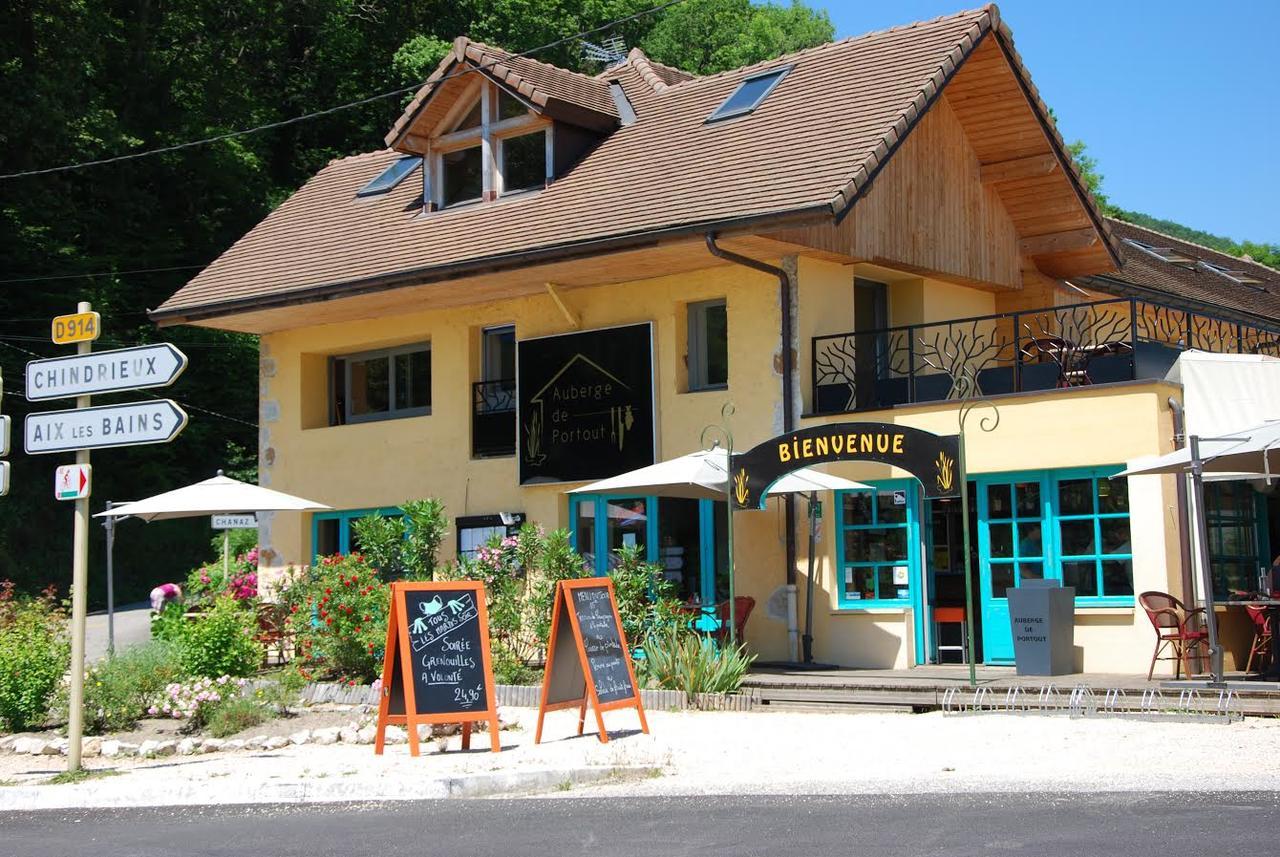 Auberge De Portout Шана Екстериор снимка